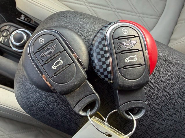 Used 2023 MINI Cooper S FWD image 16