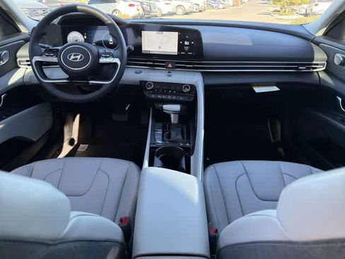 New 2026 Hyundai Elantra Limited image 12