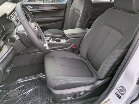 New 2025 Jeep Grand Cherokee L Laredo w/ Luxury Tech Group I image 11