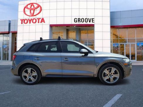 Used 2020 Audi Q5 2.0T Premium Plus w/ Premium Plus Package AWD/4WD image 7