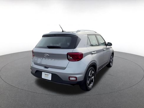 Used 2025 Hyundai Venue SEL image 14