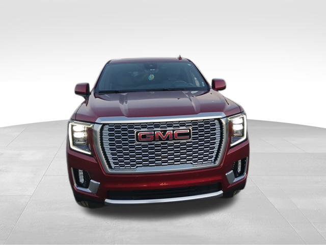 Used 2024 GMC Yukon Denali w/ Advanced Technology Package AWD/4WD image 8