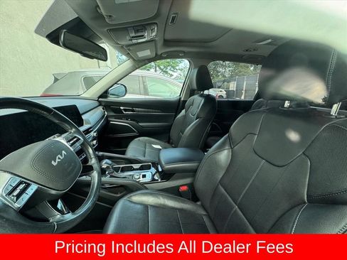 Certified 2024 Kia Telluride EX w/ EX Captain's Chair Package FWD image 9