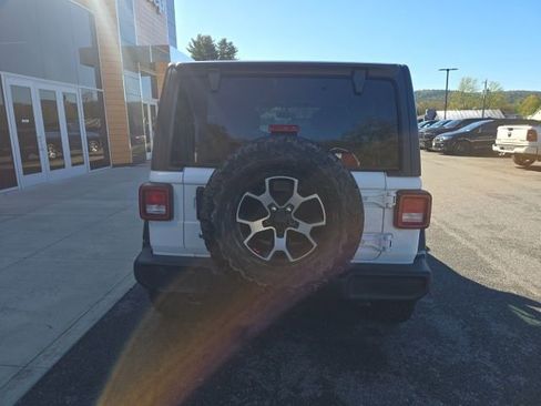 Used 2018 Jeep Wrangler Unlimited Sport S AWD/4WD image 5