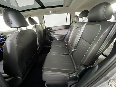 Used 2022 Volkswagen Tiguan SE image 24