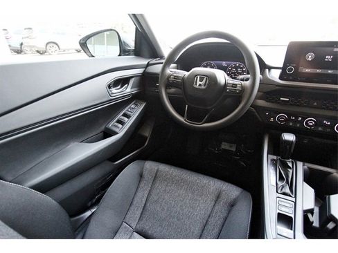 New 2025 Honda Accord SE image 7