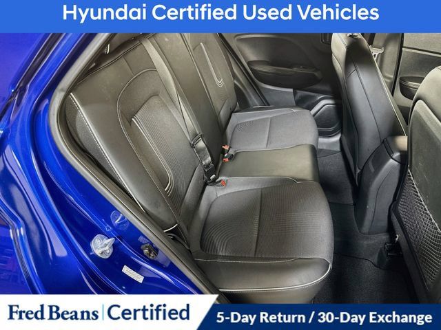 Certified 2023 Hyundai Venue Limited w/ Cargo Package FWD image 16