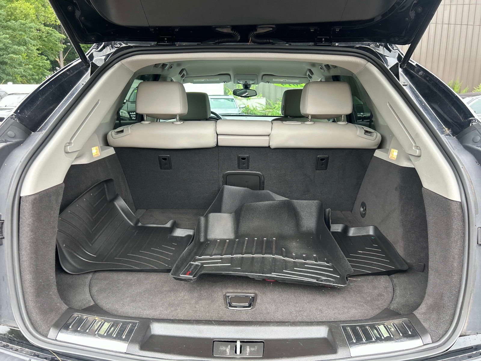 Used 2014 Cadillac SRX FWD image 11