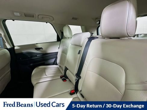 Certified 2024 Nissan Pathfinder SL w/ Black Appearance Package image 26