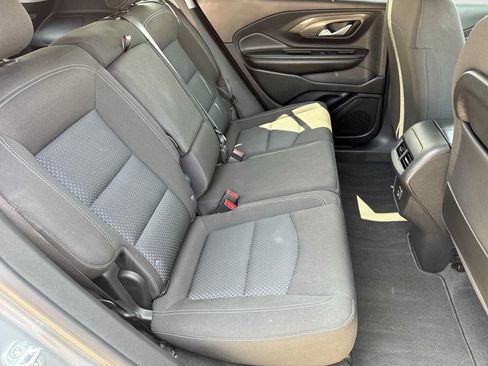 Used 2023 GMC Terrain SLE FWD image 19
