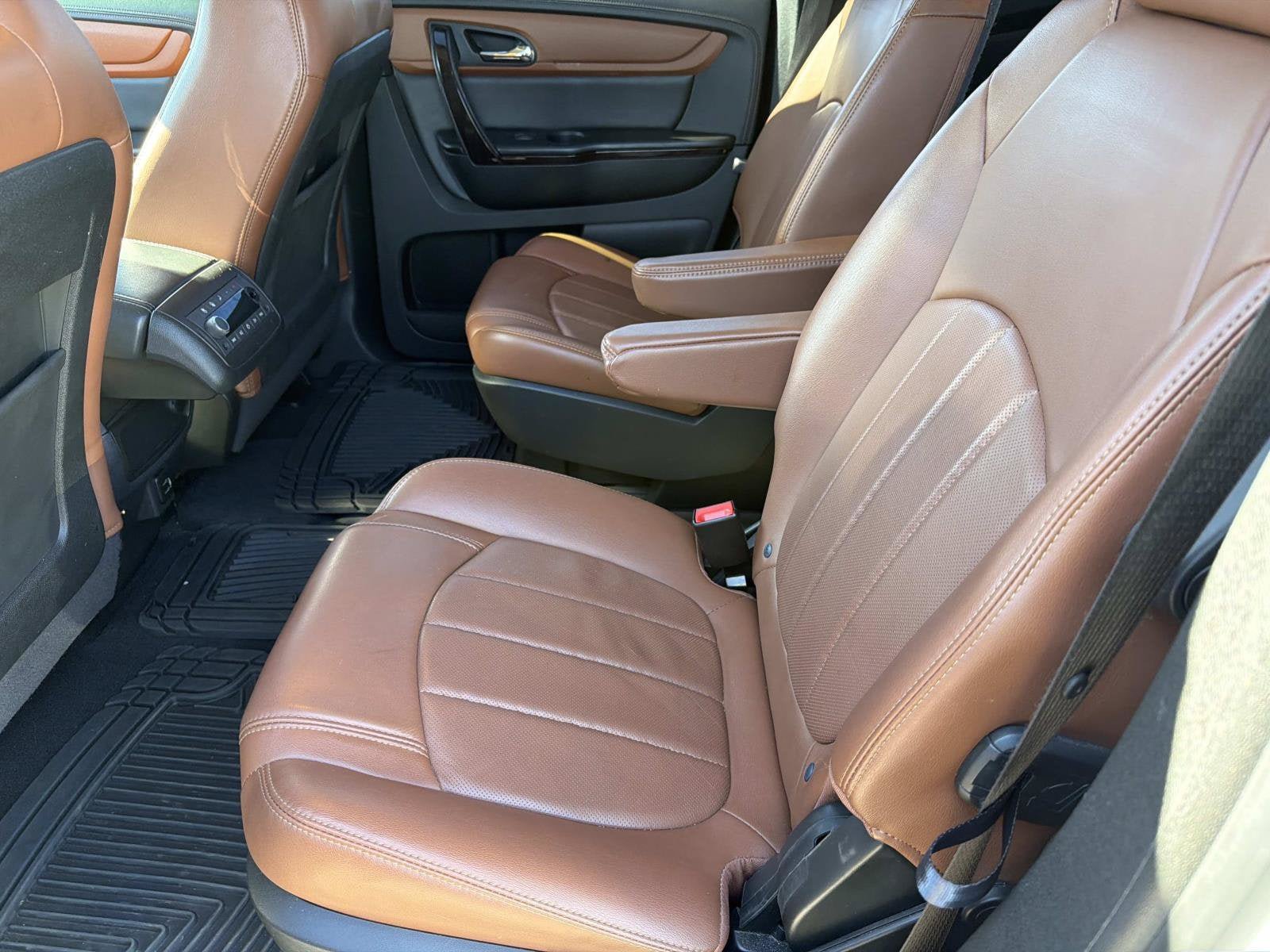 Used 2017 Chevrolet Traverse Premier FWD image 18