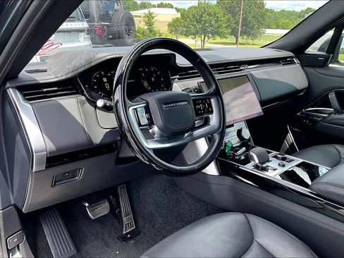 Used 2023 Land Rover Range Rover SE AWD/4WD image 5