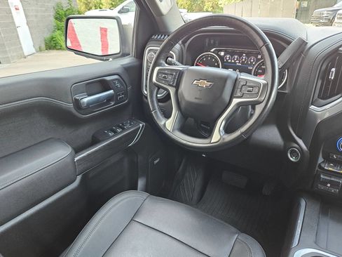 Used 2021 Chevrolet Silverado 1500 LTZ w/ LTZ Premium Package AWD/4WD image 9