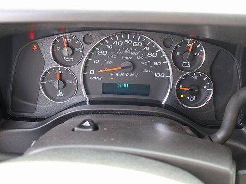 New 2025 GMC Savana 2500 w/ Driver Convenience Package image 35