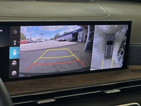 Used 2025 Genesis GV80 2.5T Prestige image 5