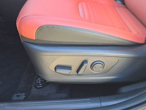 New 2026 Kia Sportage SX image 21