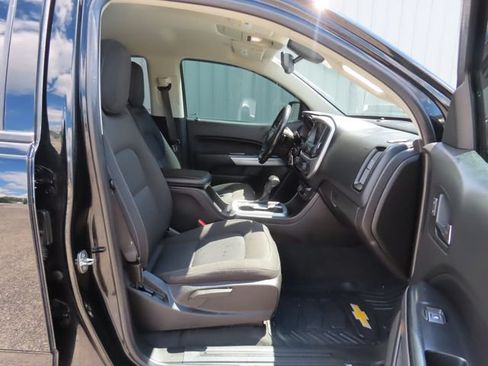 Used 2021 Chevrolet Colorado LT w/ Redline Special Edition AWD/4WD image 27