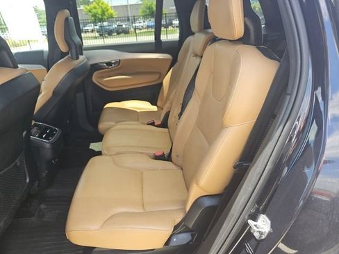Used 2017 Volvo XC90 T6 Momentum w/ Vision Package AWD/4WD image 13