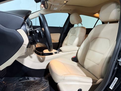 Used 2015 Mercedes-Benz GLA 250 image 5