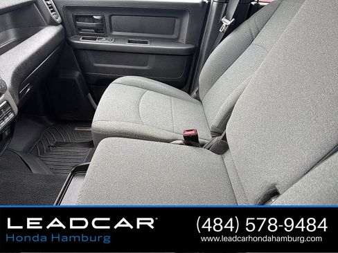 Used 2024 RAM 2500 Tradesman w/ Chrome Appearance Group AWD/4WD image 17