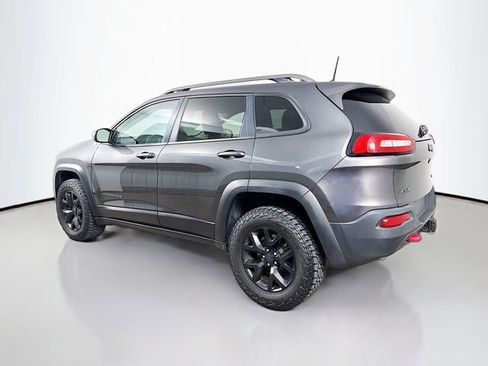 Used 2016 Jeep Cherokee Trailhawk w/ Cold Weather Group image 5