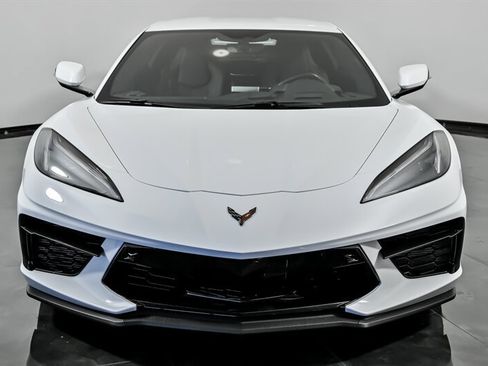 Used 2021 Chevrolet Corvette Stingray Preferred Cpe w/ Z51 Performance Package image 4