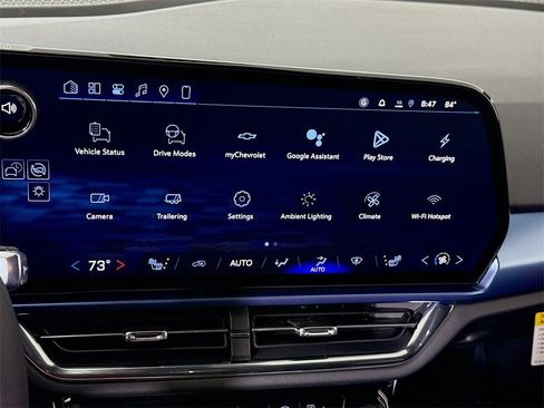 New 2026 Chevrolet Equinox EV LT image 10