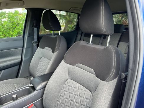 Used 2026 Nissan Kicks SV FWD image 33