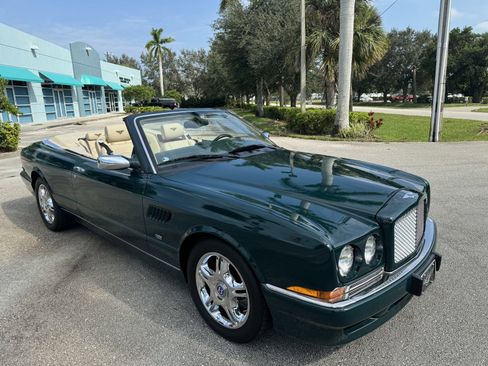 Used 2003 Bentley Azure image 32