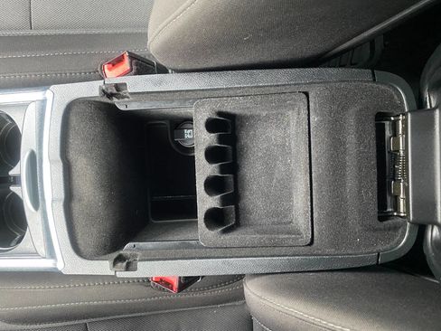 Used 2017 Dodge Charger R/T image 32