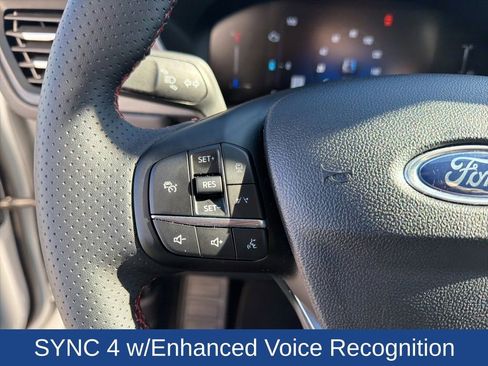 Certified 2025 Ford Escape ST-Line w/ Equipment Group 301A image 21