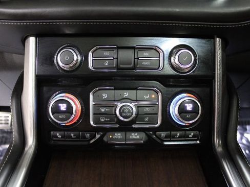 Used 2023 GMC Yukon Denali Ultimate image 35