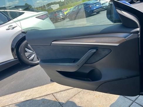 Used 2023 Tesla Model 3 Standard Range RWD image 14