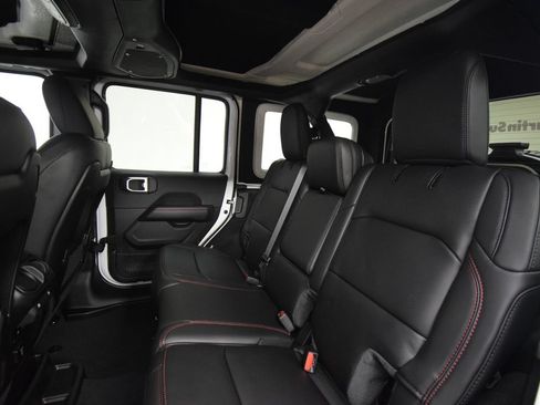 New 2026 Jeep Wrangler Unlimited Rubicon AWD/4WD image 39