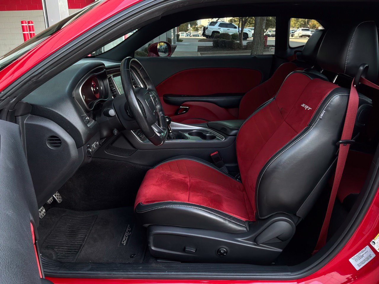 Used 2016 Dodge Challenger SRT Hellcat RWD image 14