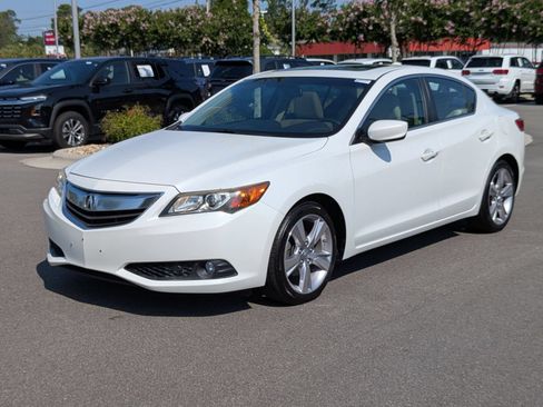 Used 2013 Acura ILX w/ Premium Package FWD image 7