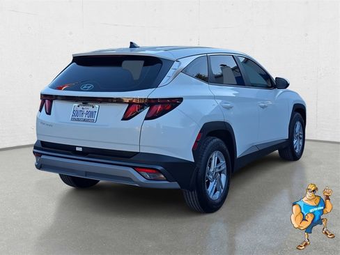 Certified 2026 Hyundai Tucson SE image 5