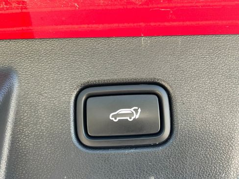 Used 2025 Hyundai Tucson SEL FWD image 16
