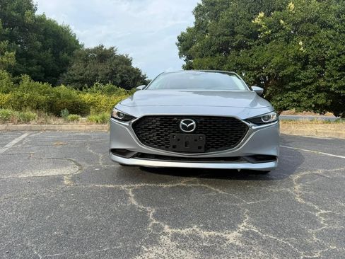 Used 2020 MAZDA MAZDA3 Sedan w/ Select Package FWD image 7