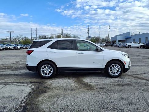 Used 2024 Chevrolet Equinox LS w/ LS Convenience Package FWD image 16