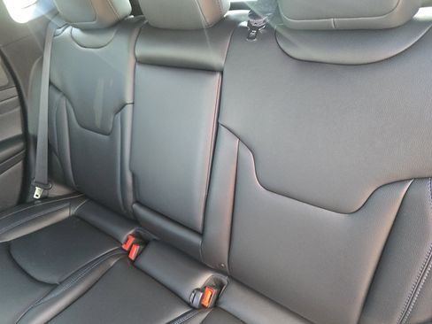 New 2026 Jeep Compass Limited image 21