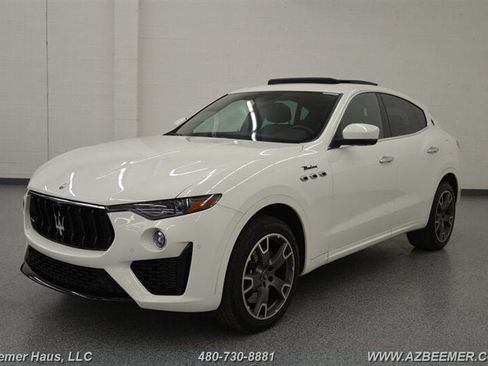 Used 2022 Maserati Levante Modena AWD/4WD image 4