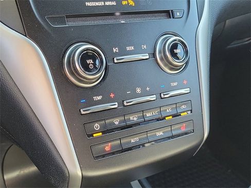 Used 2019 Lincoln MKC Select w/ Select Plus Package image 29