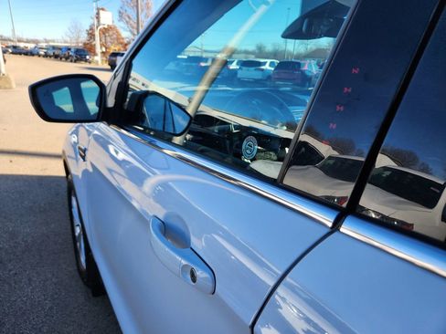 Used 2018 Ford Escape SE w/ Ford Safe & Smart Package image 38