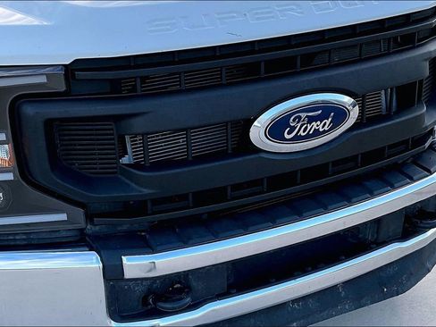 Used 2022 Ford F250 XL w/ Power Equipment Group image 35