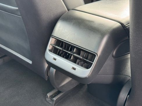 Used 2019 Tesla Model 3 Standard Range Plus image 19