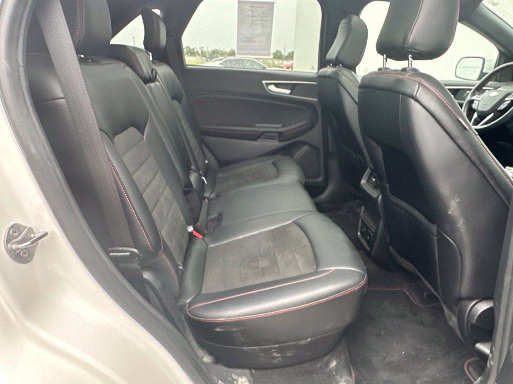 Certified 2024 Ford Edge ST-Line AWD/4WD image 30