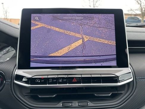 New 2026 Jeep Compass Latitude image 43