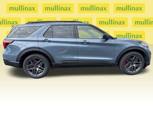 New 2026 Ford Explorer ST-Line image 16