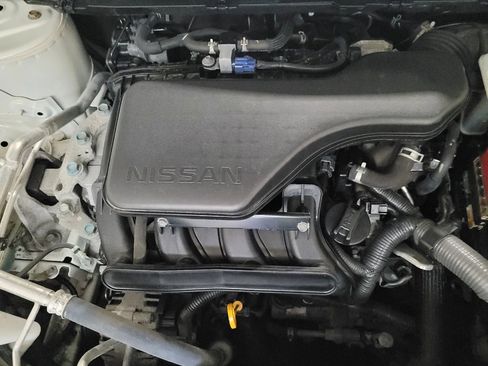 Used 2019 Nissan Rogue Sport SV w/ Technology Package AWD/4WD image 30